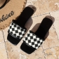 Casual diamond checkered flat bottomed sandals with one foot HWJ2152
